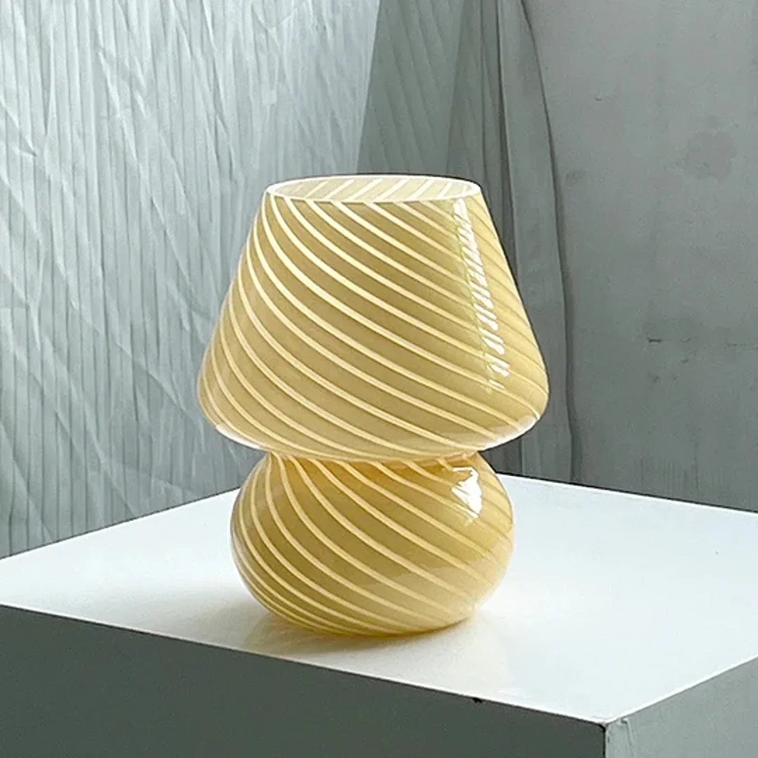 color-yellow-striped