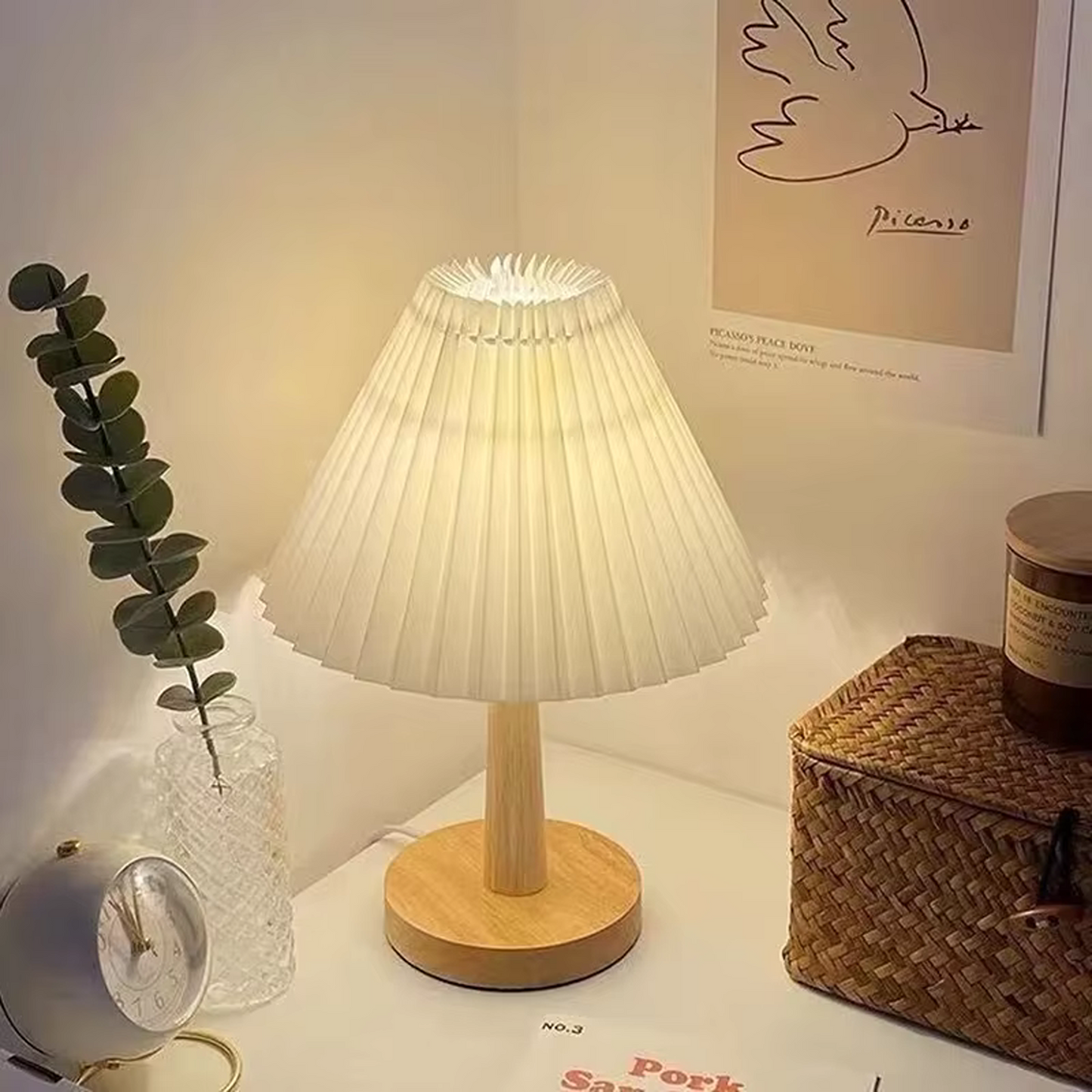 Tri-Color Pleated Table Lamp