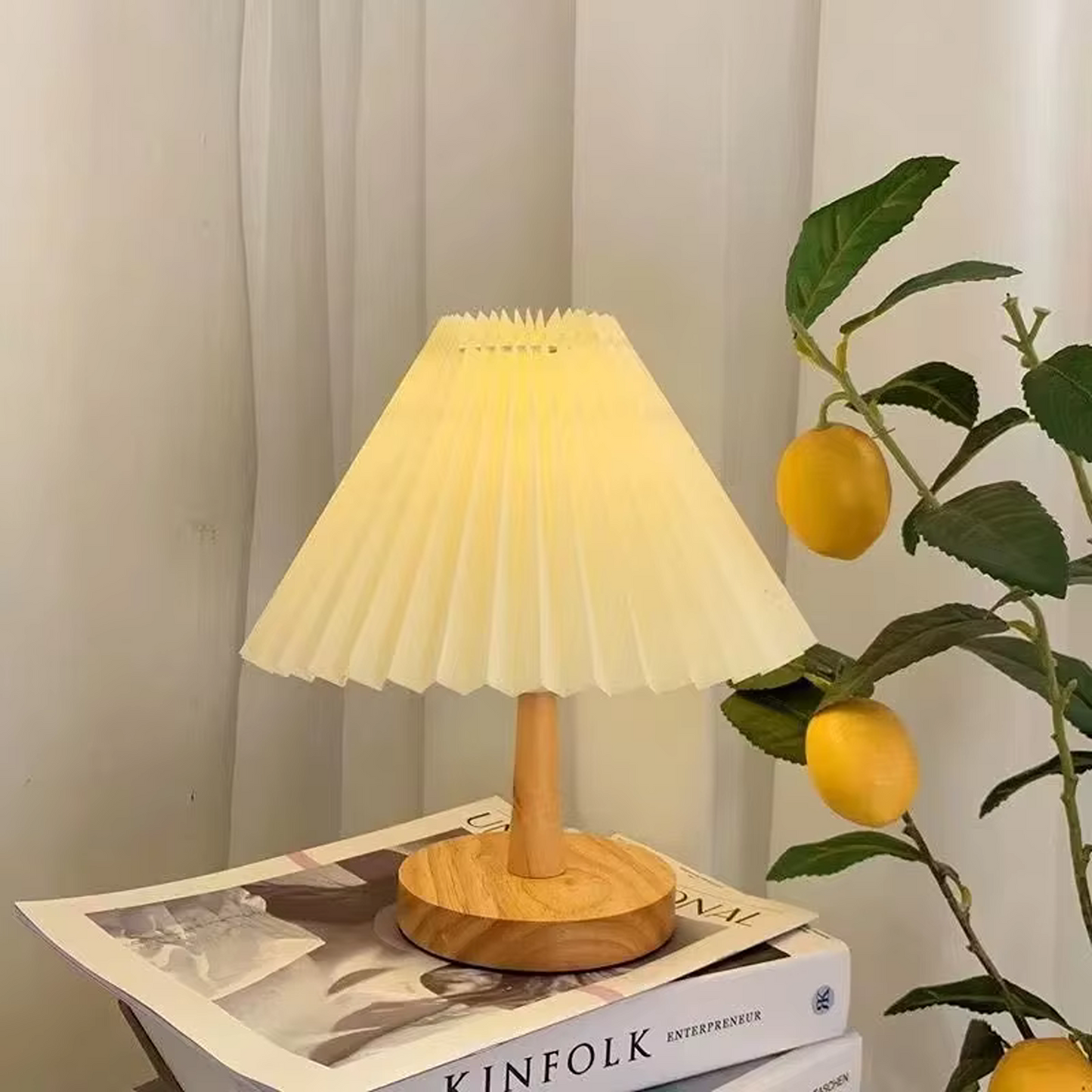 Tri-Color Pleated Table Lamp