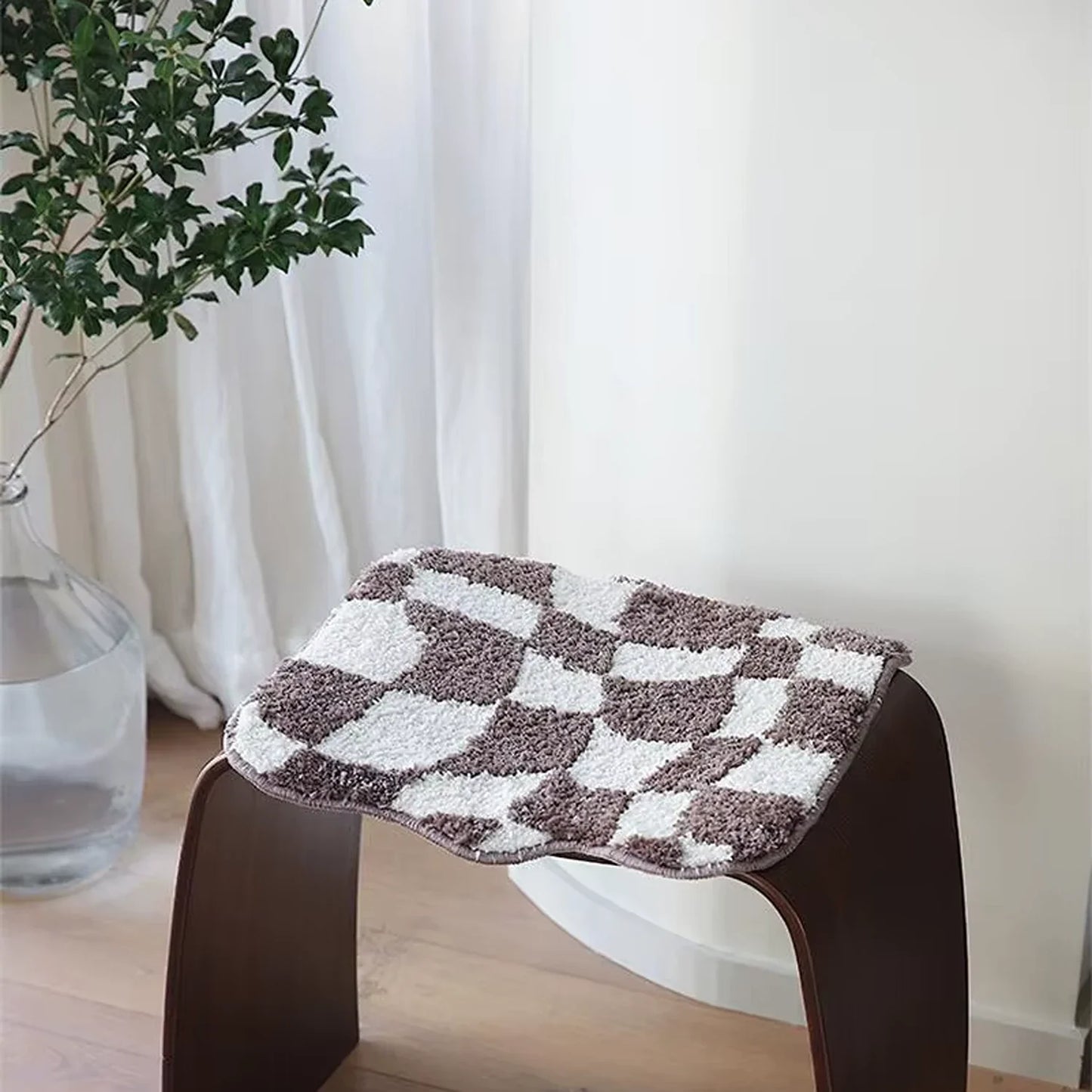 Knitted Wavy Checkerboard Cushion